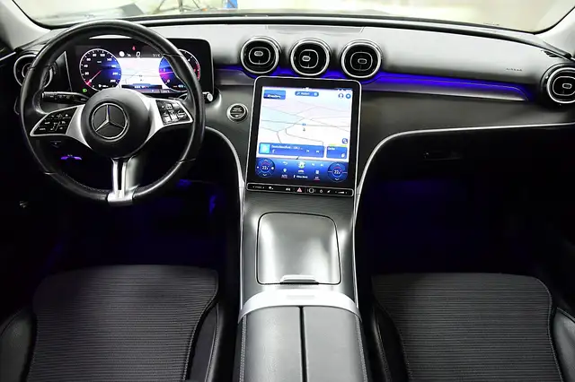 Mercedes-Benz C-Class view 15