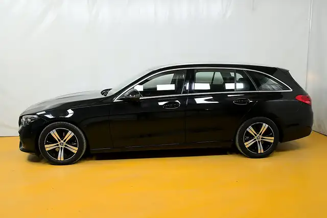 Mercedes-Benz C-Class view 5