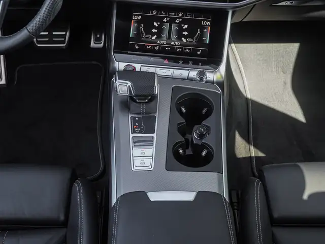 Audi S6 view 15
