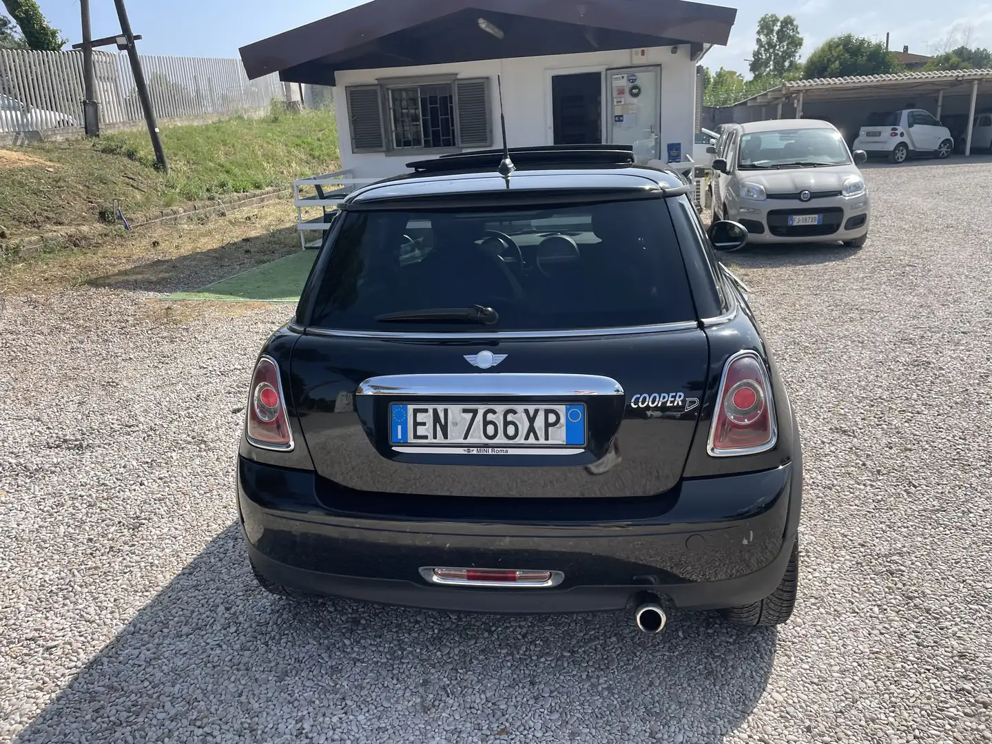 MINI Cooper D Mini 2.0 Cooper D auto Fekete - 2