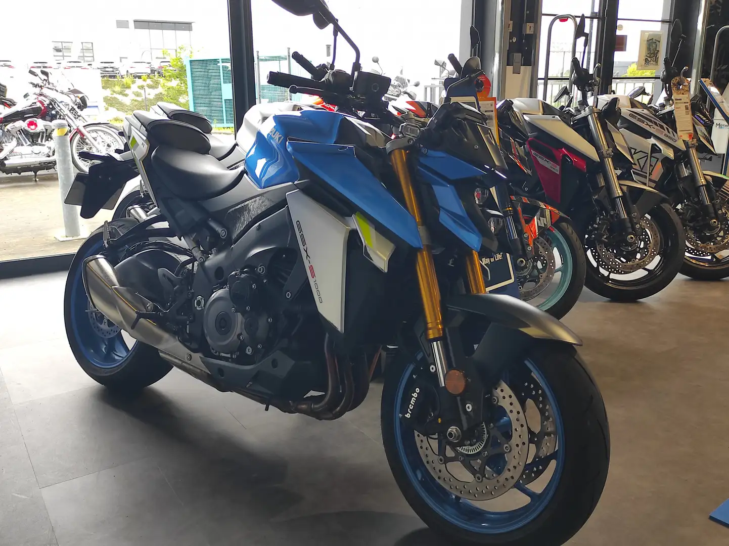 Suzuki GSX-S 1000 - 1