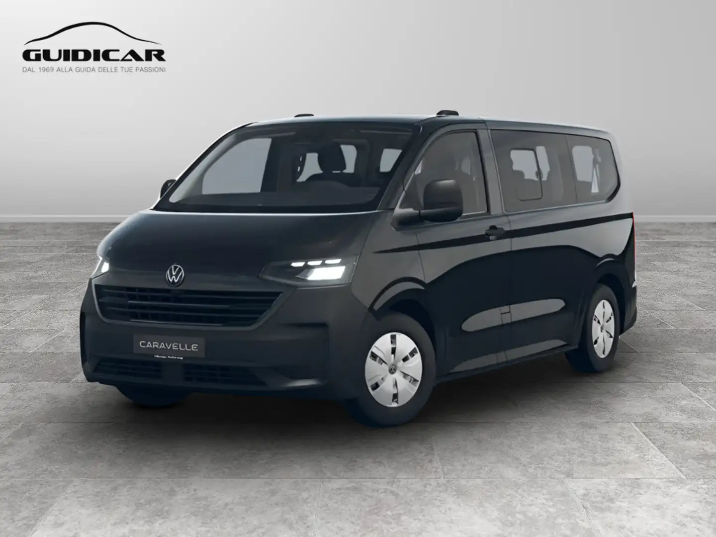 Volkswagen T5 Caravelle e-Caravelle Life Elettrico 160 kW post auto L1 Schwarz - 1