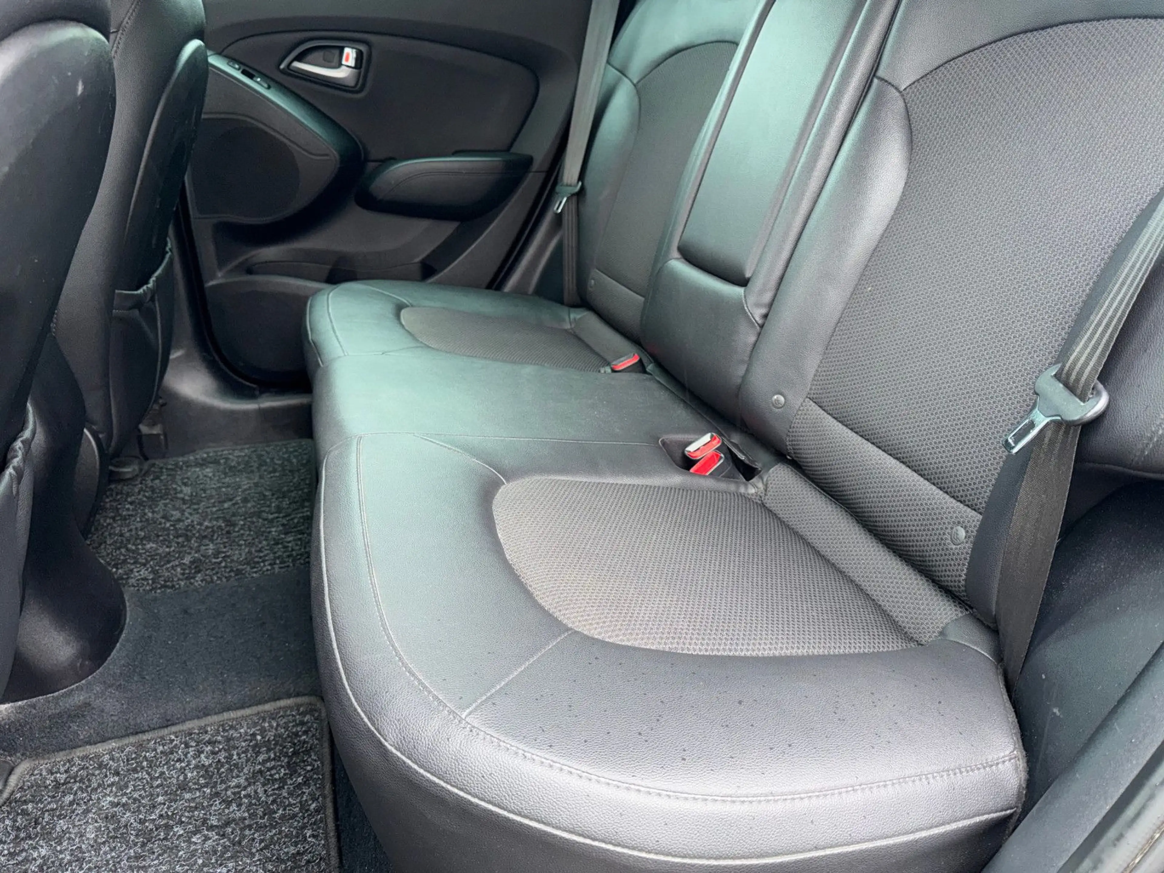 Hyundai iX35 1.6 GDI Trend blue 2WD — photo 11