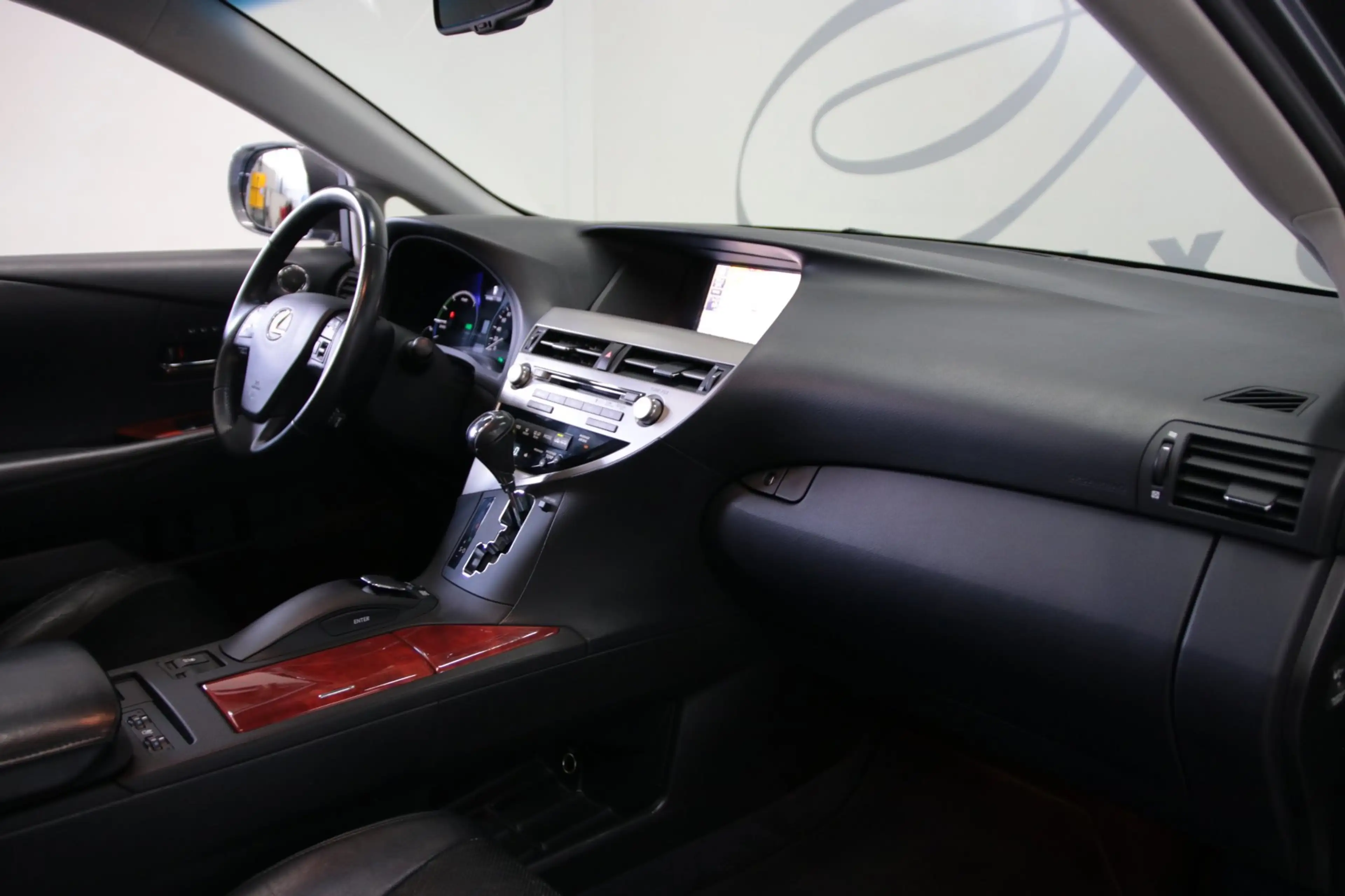 Lexus RX 450h 4WD High Edition — photo 15