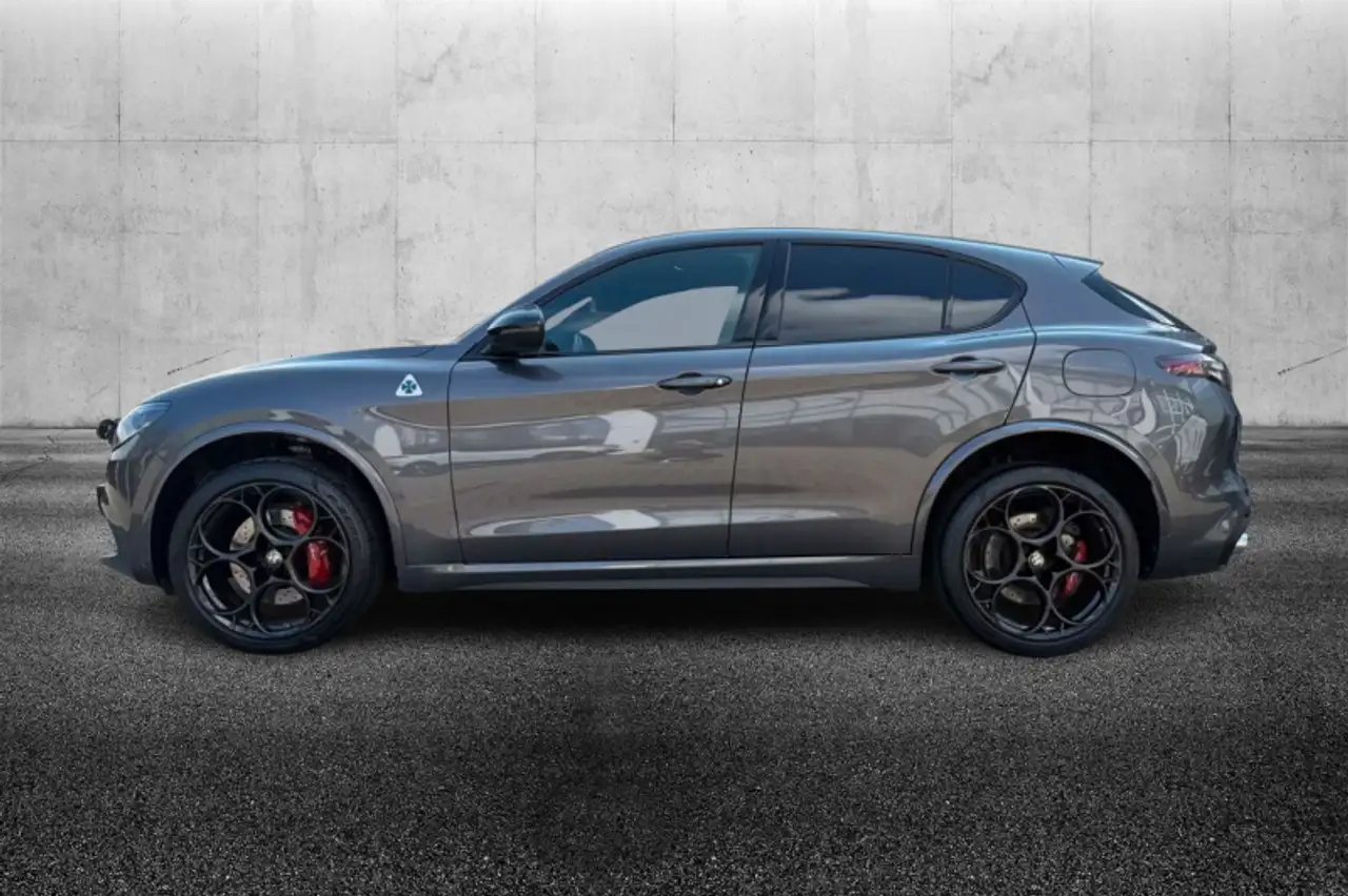 Alfa Romeo Stelvio 2024