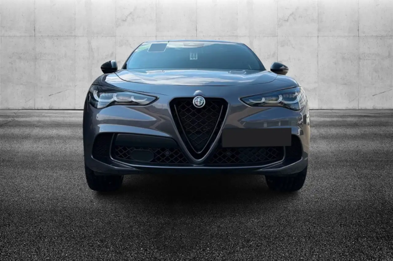 Alfa Romeo Stelvio 2024