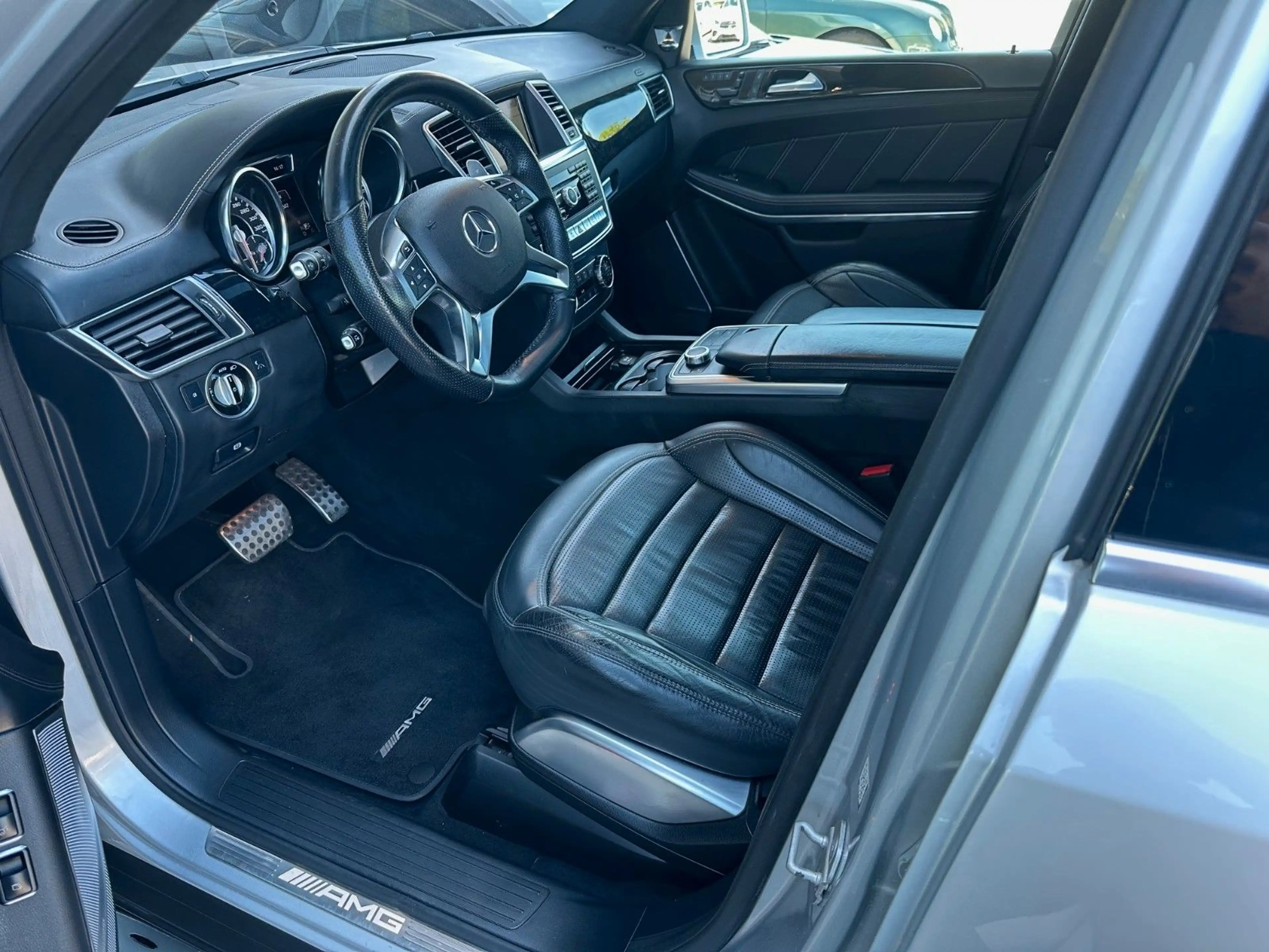 Mercedes-Benz GL 63 AMG 4Matic -Nachtsicht-Standheizung-V-Max — photo 9