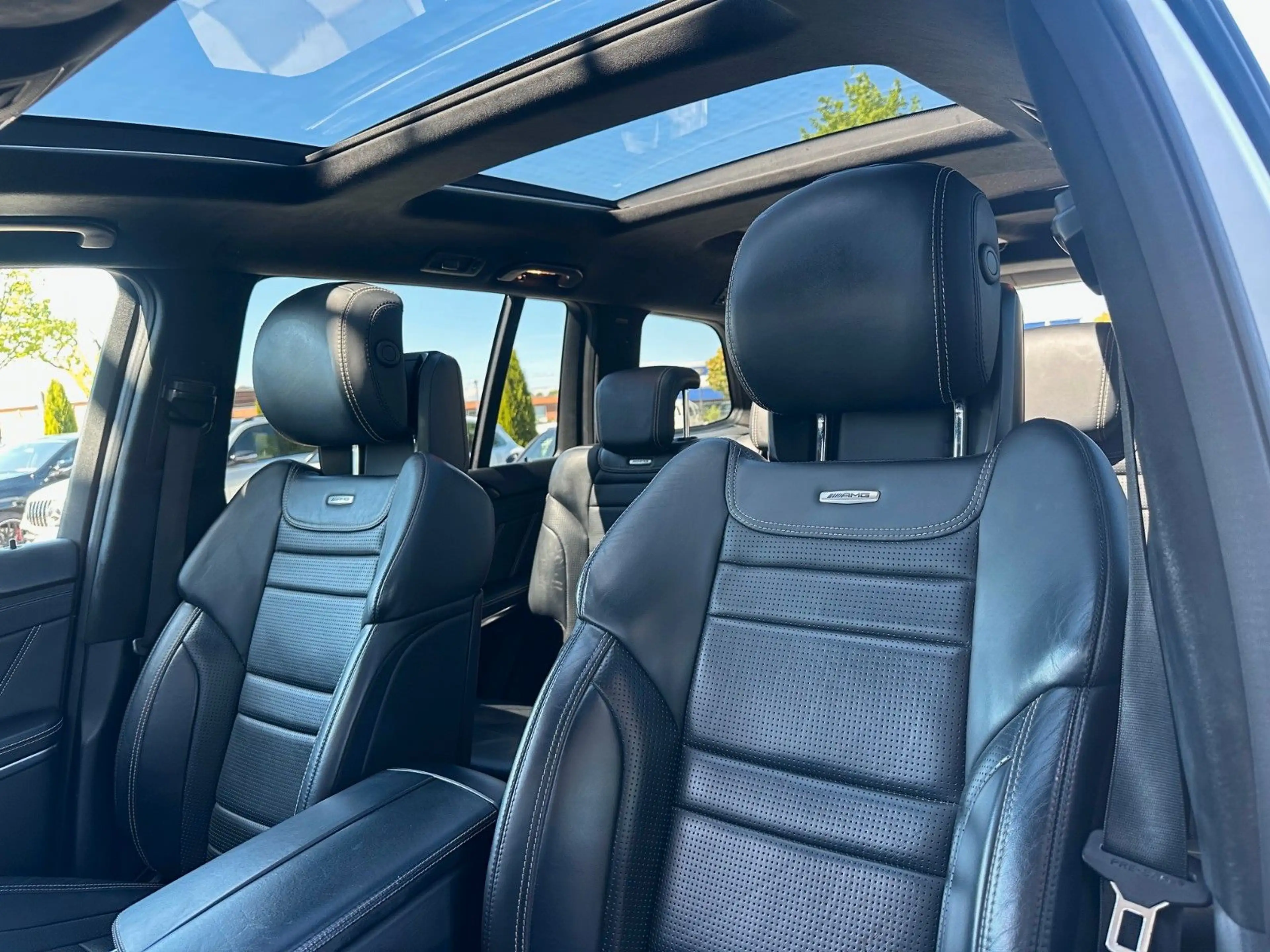 Mercedes-Benz GL 63 AMG 4Matic -Nachtsicht-Standheizung-V-Max — photo 11
