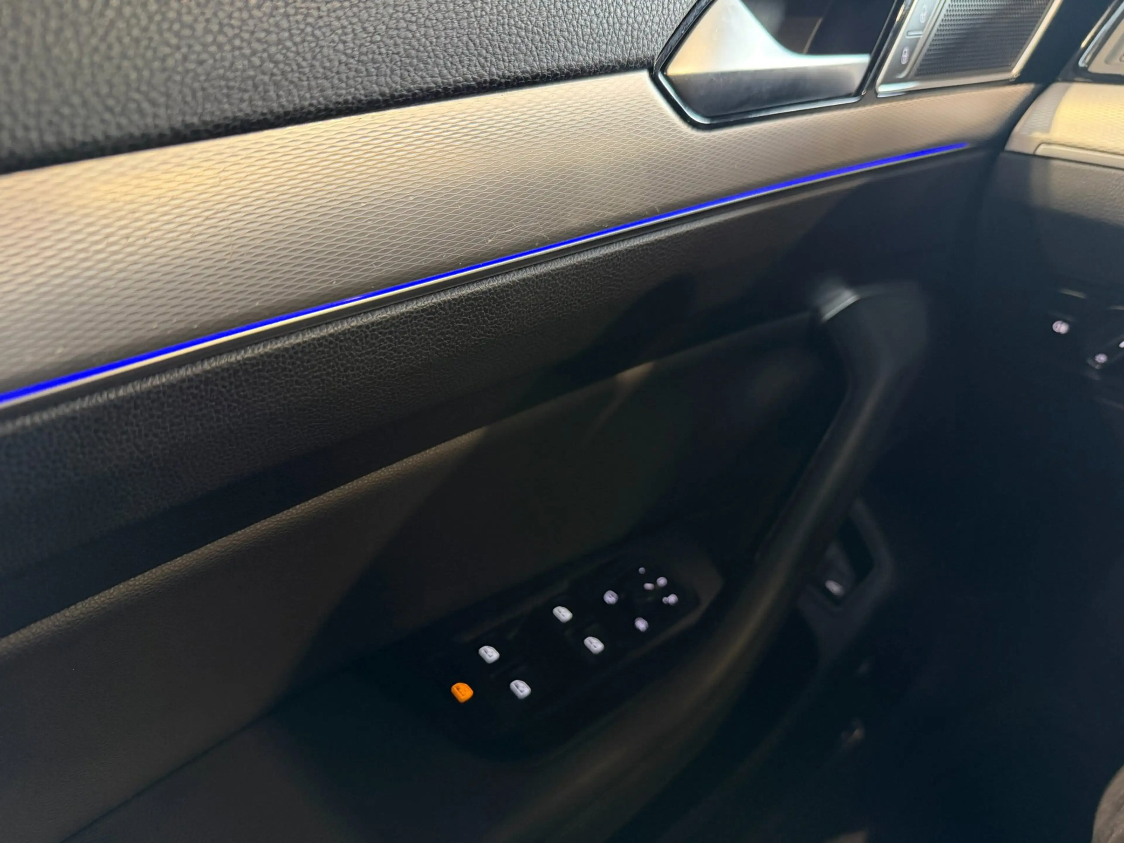 Volkswagen Passat Variant 1.4 TSI GTE Highline l PANO — photo 18