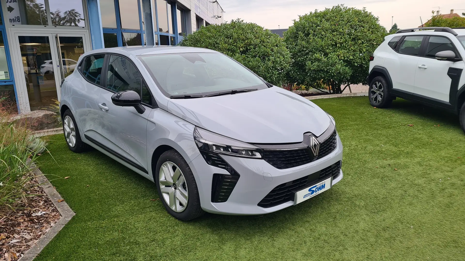 Renault Clio 1.5 DCI 100CH EVOLUTION - 25 Grijs - 1