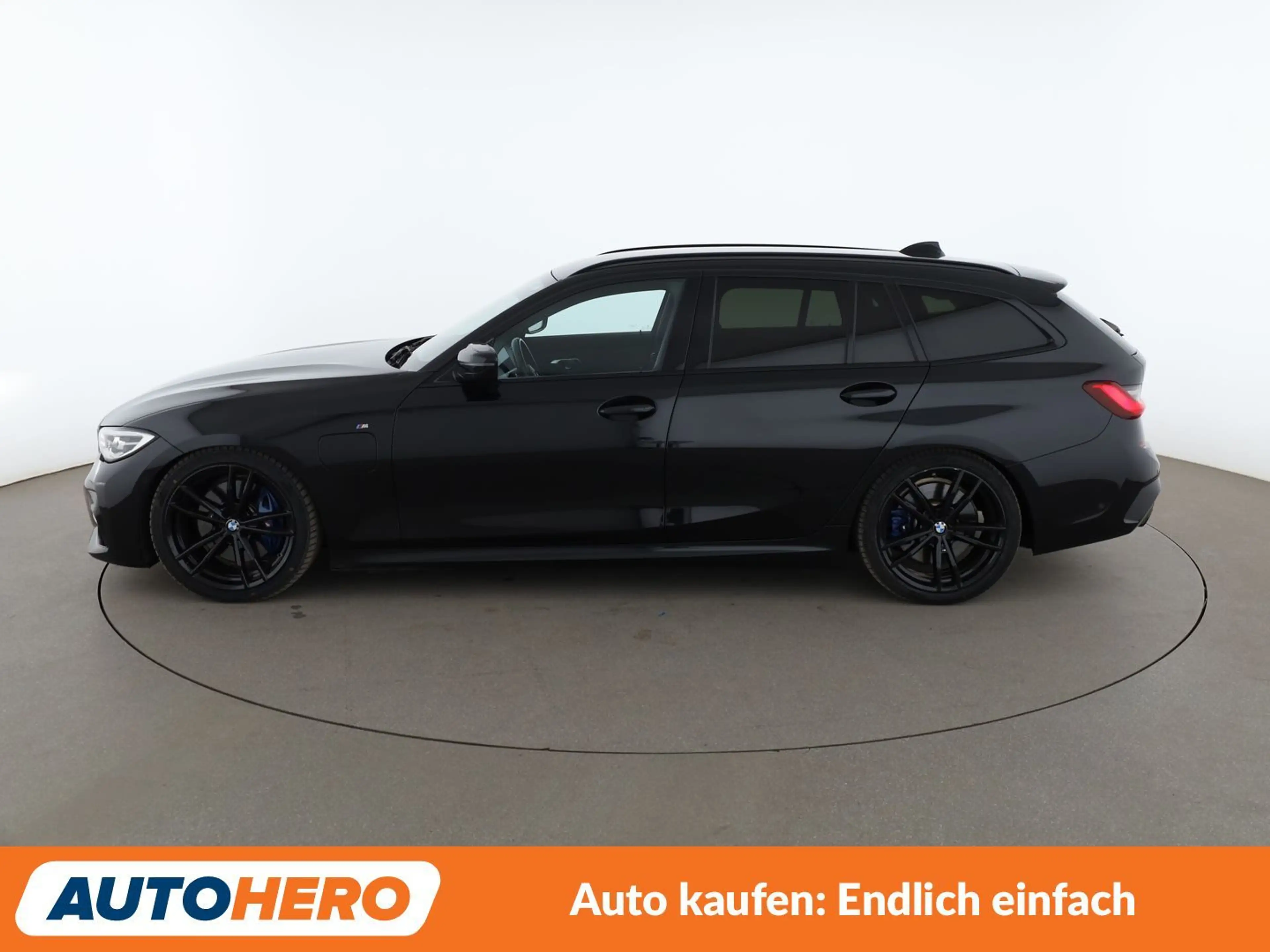 BMW 330 e M Sport Aut.*NAVI*CAM*ACC*SHZ* — photo 3