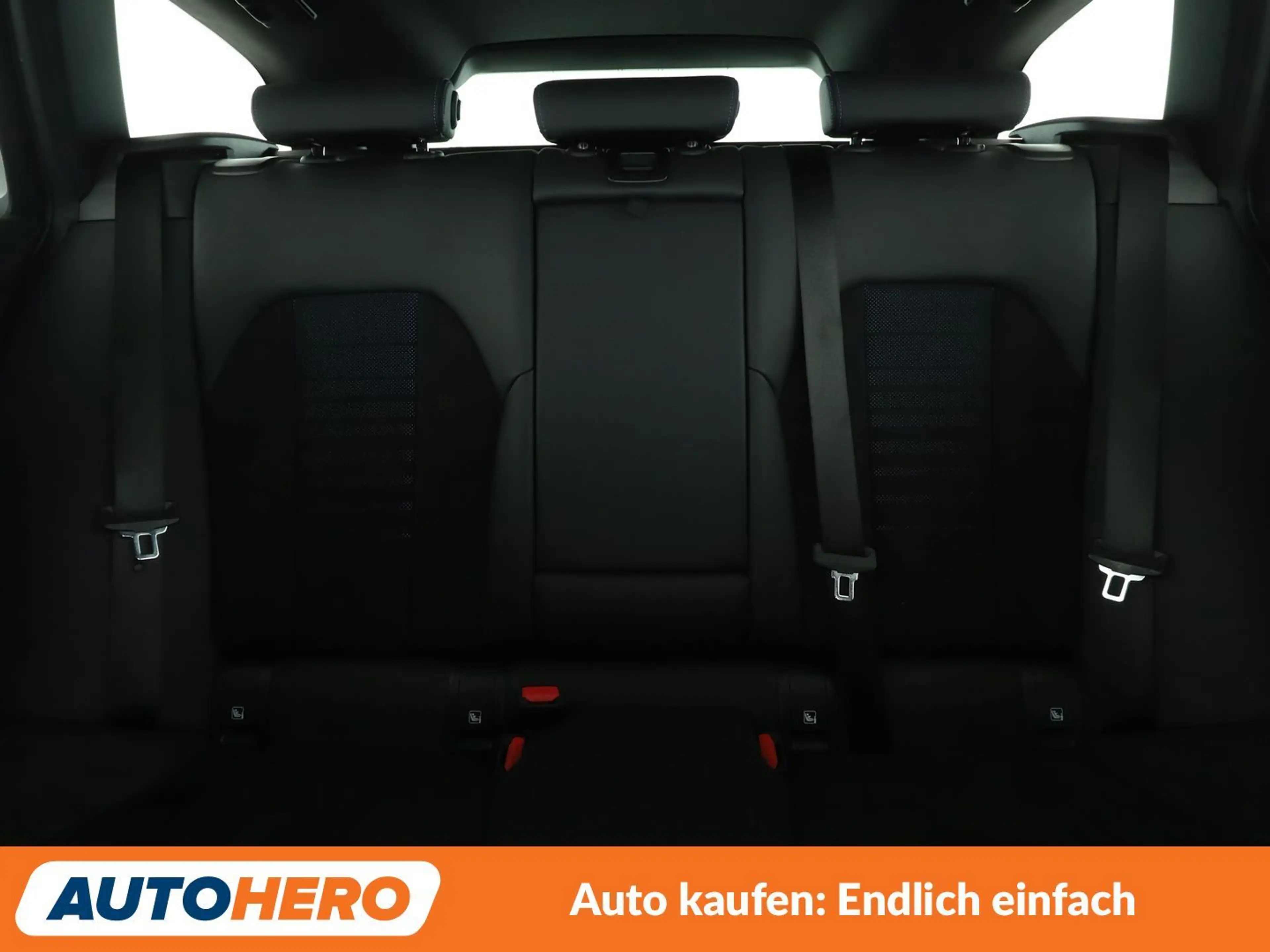 BMW 330 e M Sport Aut.*NAVI*CAM*ACC*SHZ* — photo 15