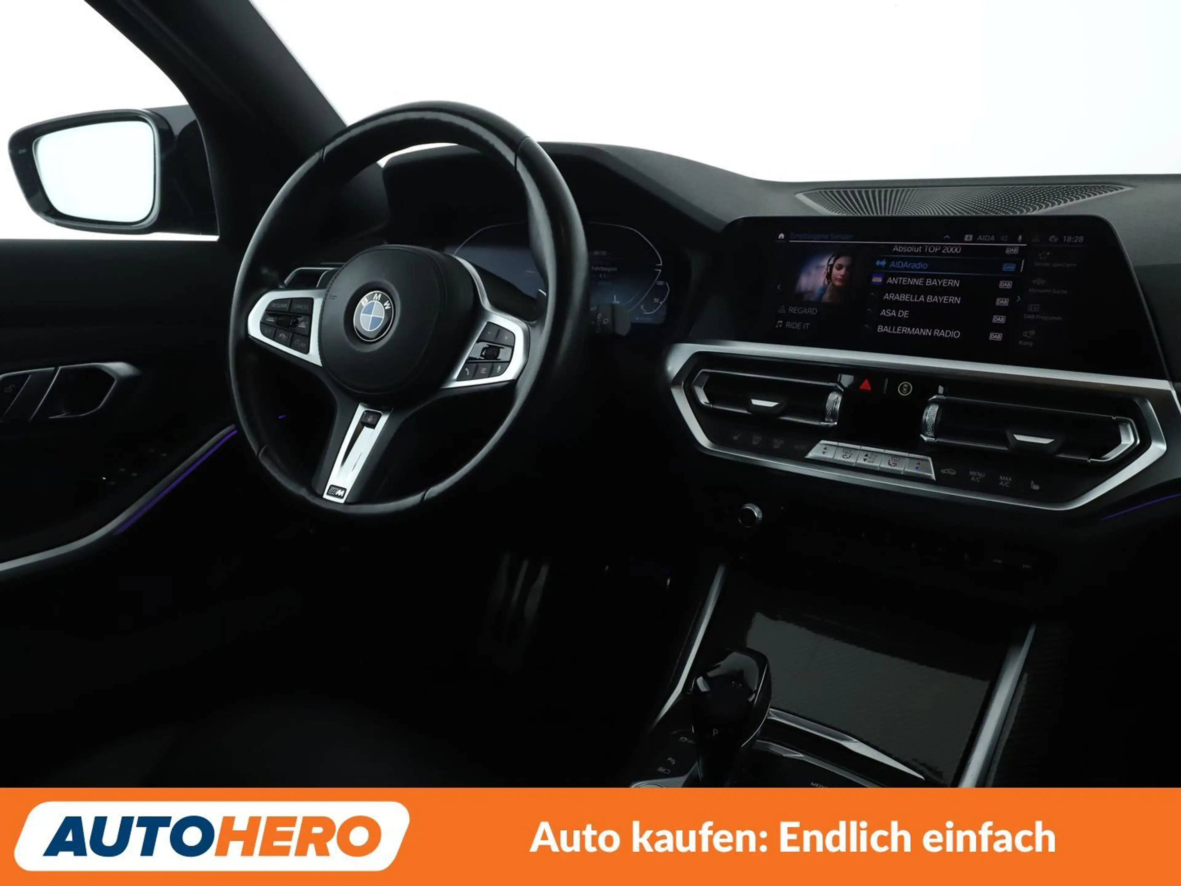 BMW 330 e M Sport Aut.*NAVI*CAM*ACC*SHZ* — photo 13