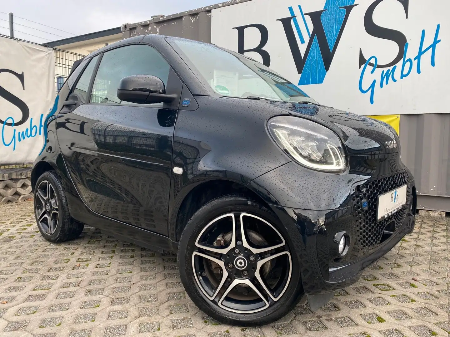 smart forTwo EQ 60KW Cabrio Excl./Navi/LED/Temp*Kamera Schwarz - 1