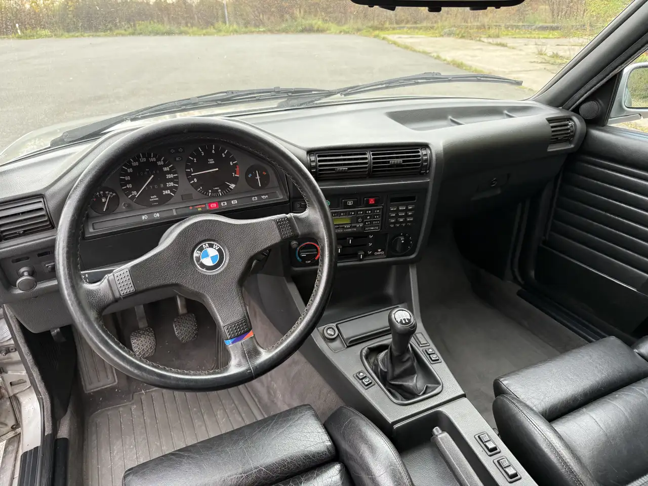 BMW 325i, foto 8