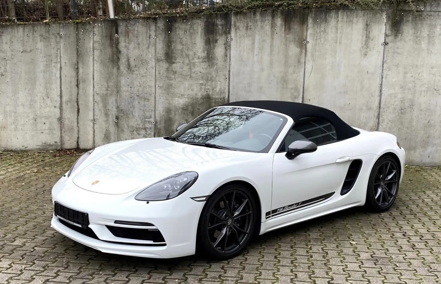 Porsche 718 Boxster T - 1