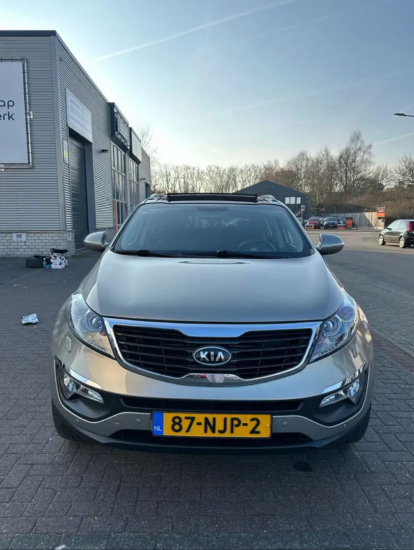 Kia Sportage 2.0 Comfort Pack AWD Grijs - 1