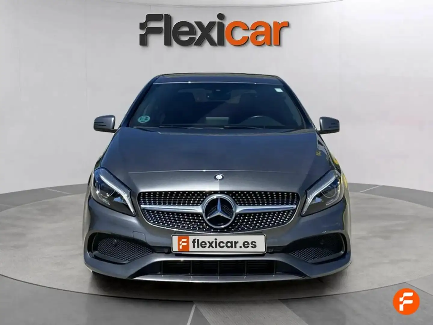 Mercedes-Benz A 200 d AMG Line Amarillo - 2