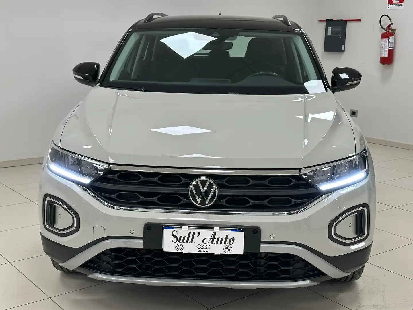 Volkswagen T-Roc T-Roc 1.0 tsi R-Line 110cv Beige - 2