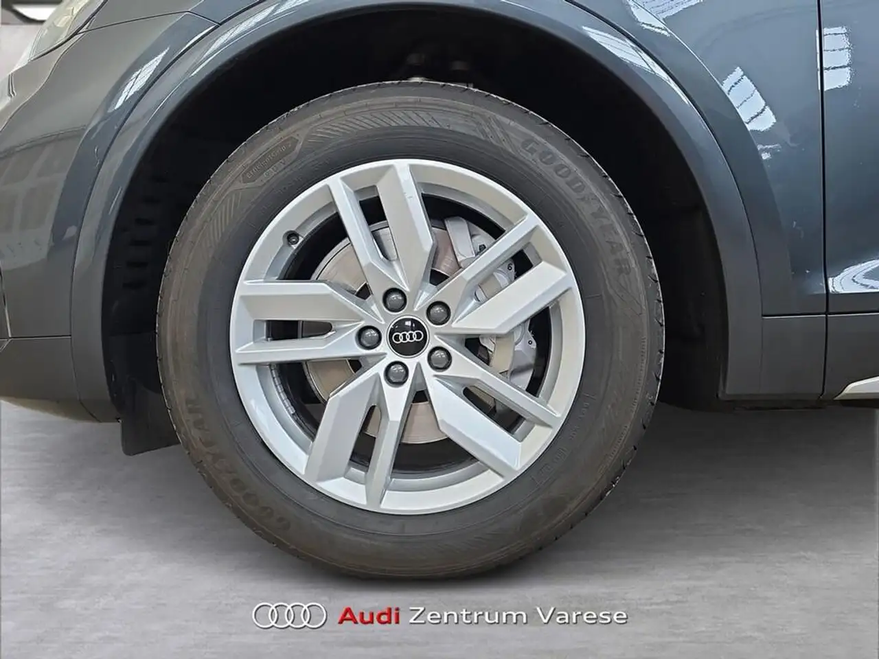 Audi Q5 35 2.0 tdi mhev Business Advanced s tronic 3