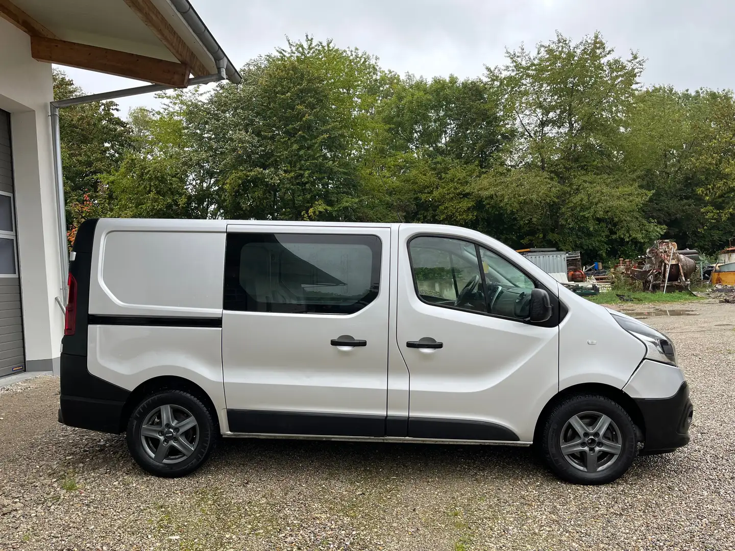 Renault Trafic Trafic dCi 145 ENERGY dCi 145 L2H1 Komfort Silber - 2