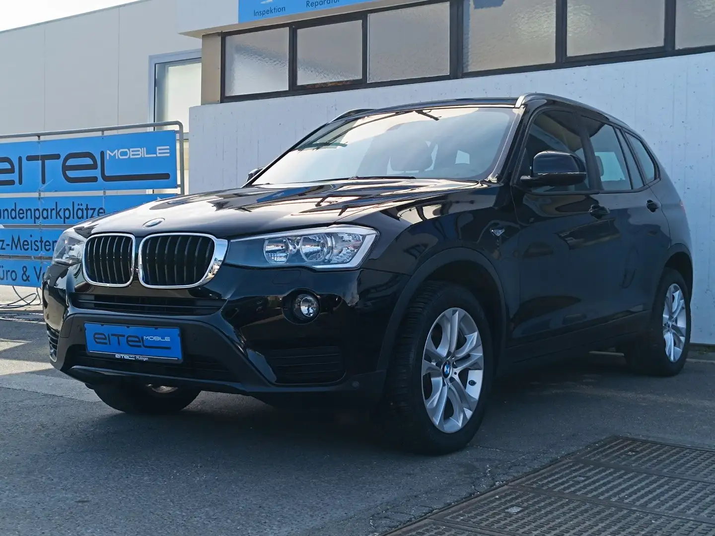 BMW X3 xDrive 20 i Advantage Navi PDC SHZ Tempomat Negro - 1