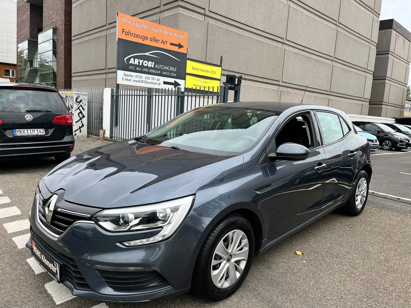 Renault Megane Life / 1 Jahr Garantie Incl. Grau - 1