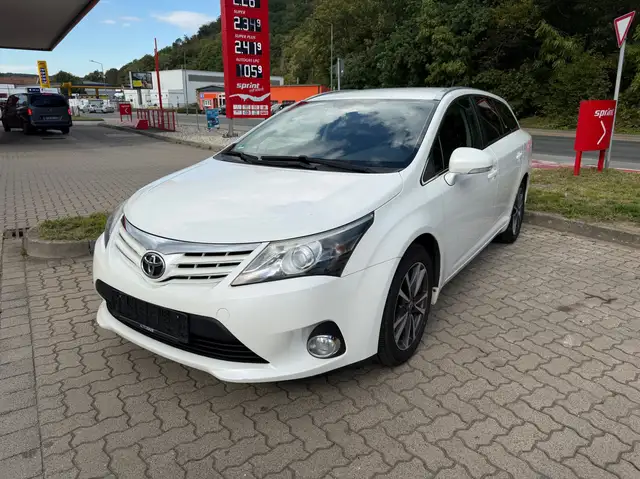 Toyota Avensis TÜV / BIS / 12 / 2027  ANHÄNGERKUPPLUNG