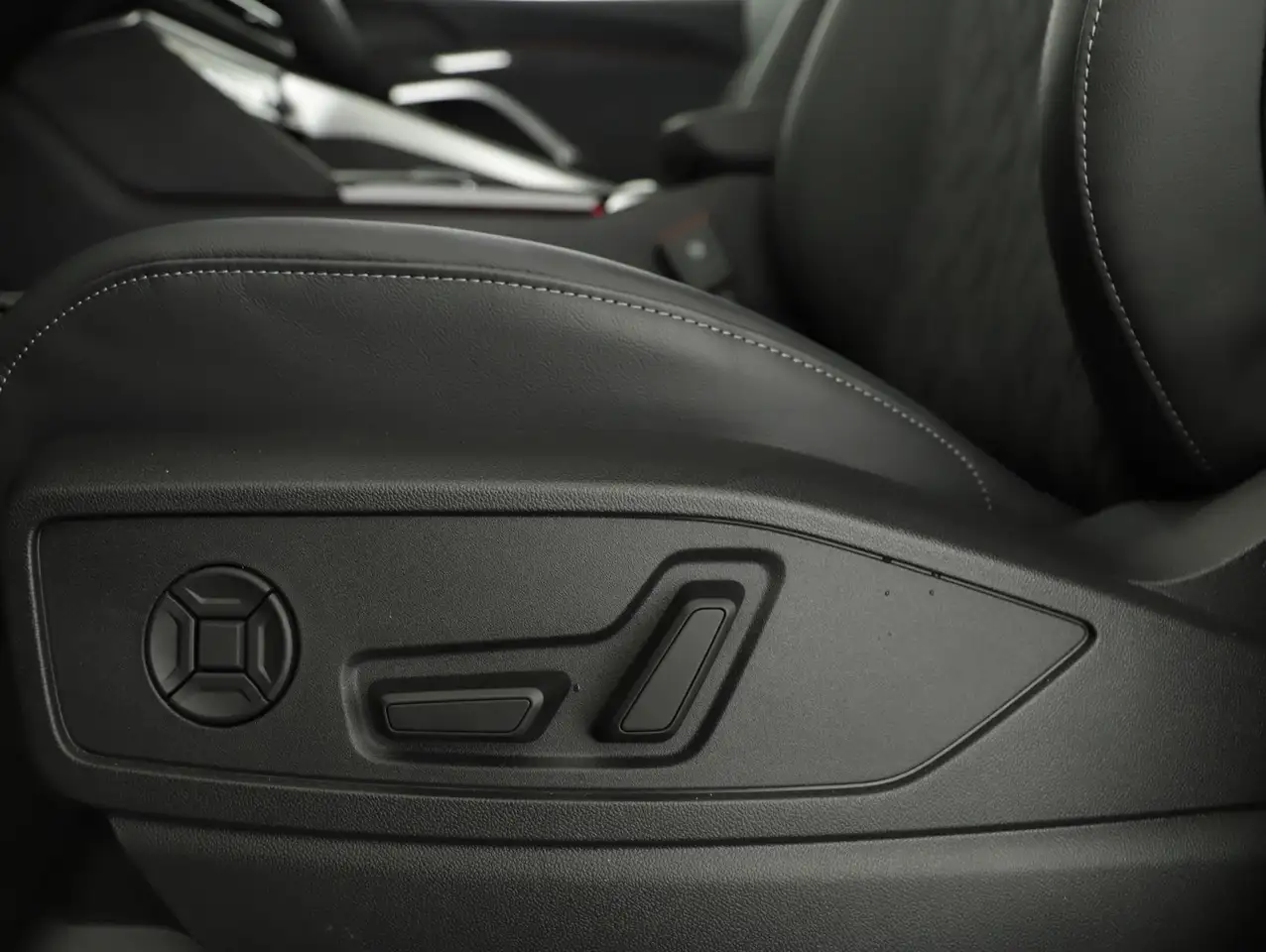 Audi Q5 e-hybrid quattro 270 KW, миниатюра 16