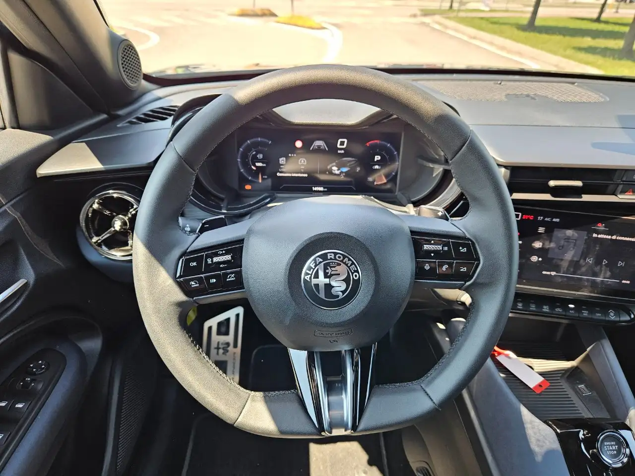 Alfa Romeo Junior 2025 — фото 12