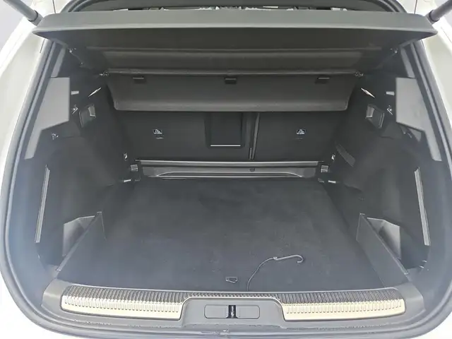 DS Automobiles DS 7 view 7