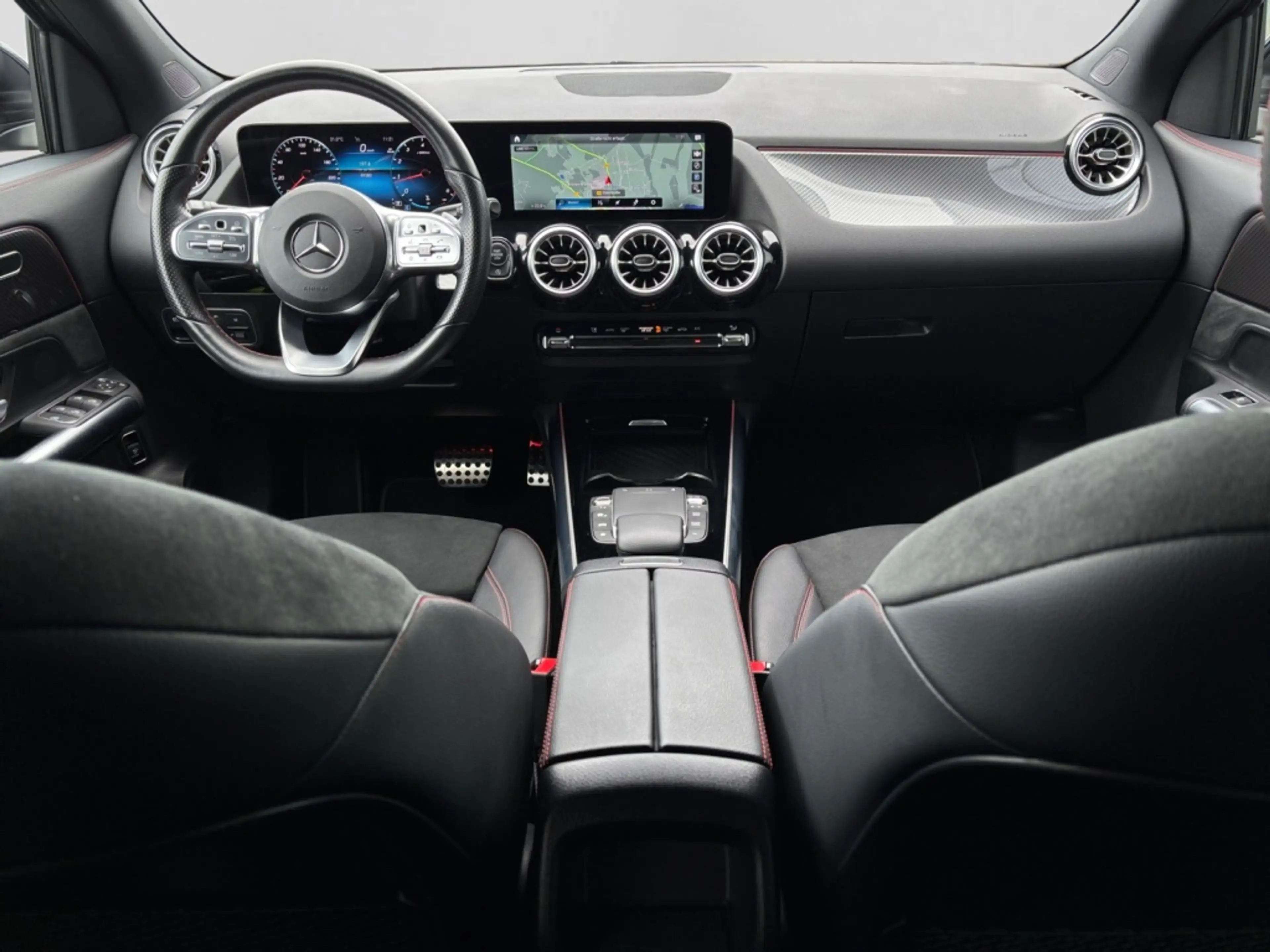 Mercedes-Benz GLA 200 AMG|NIGHT|AMBI|MBUX|SHZ|TEMP|AHK|KAM|LED — photo 7