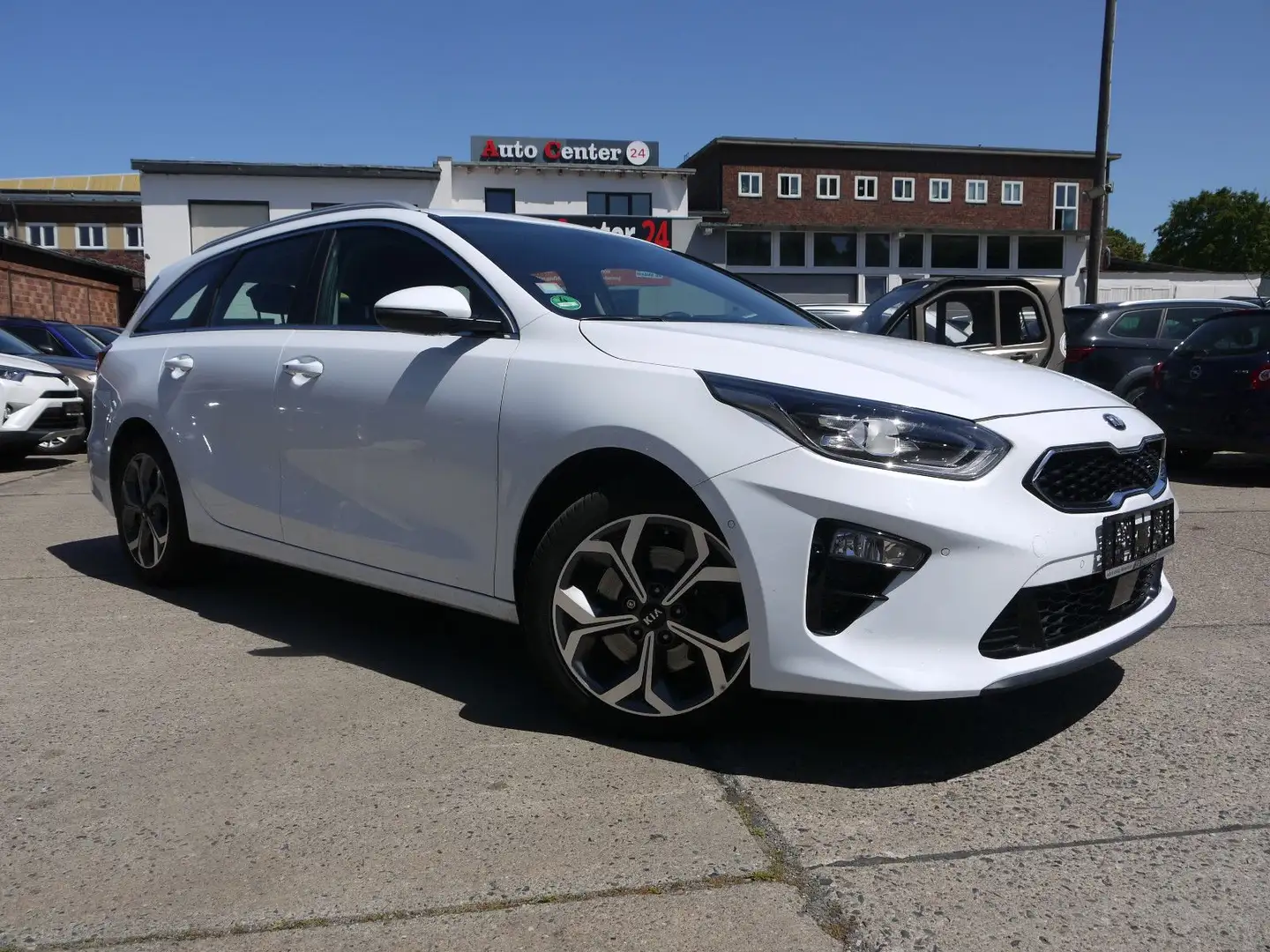Kia Ceed SW / cee'd SW Cee'd Sportswagon/Automatik/Kamera/Spirit Weiß - 1