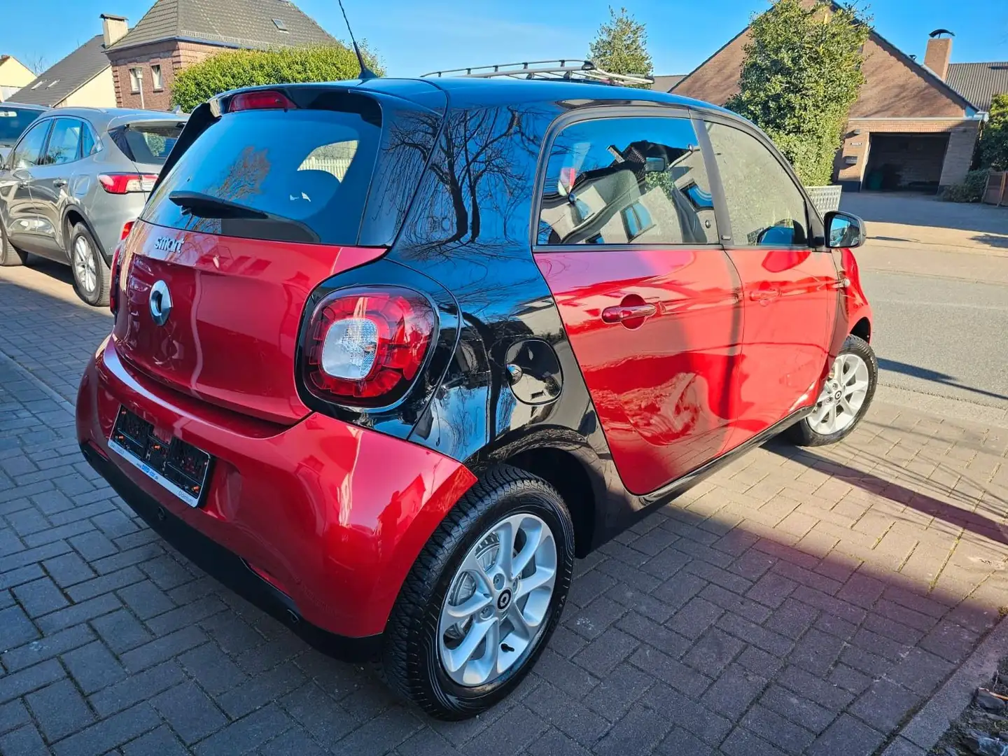 smart forFour Basis 52kW/Automatik/PDC/Klima/ Rot - 2
