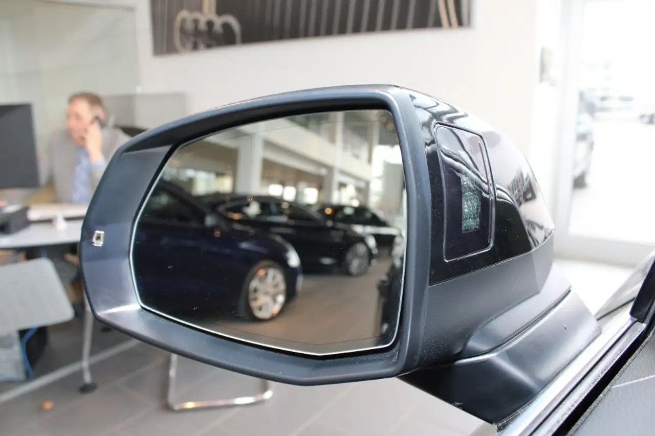 Audi Q5 снимка Audi Q5