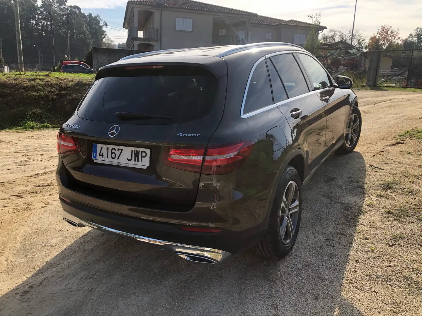 Mercedes-Benz GLC 220 d 4Matic 9G-TRONIC smeđa - 2