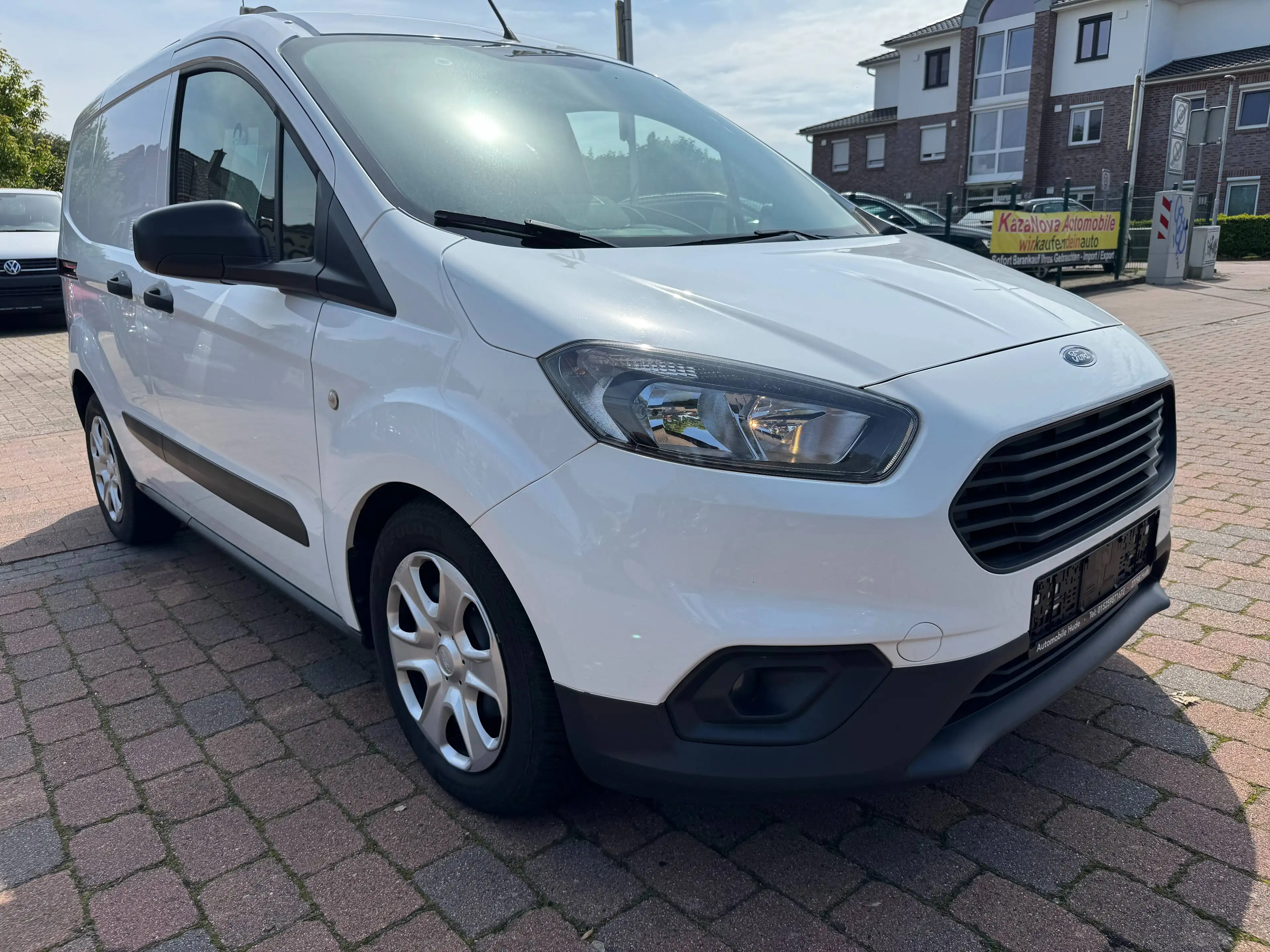 Ford Transit Courier D - Klima-HU & AU neu — photo 3