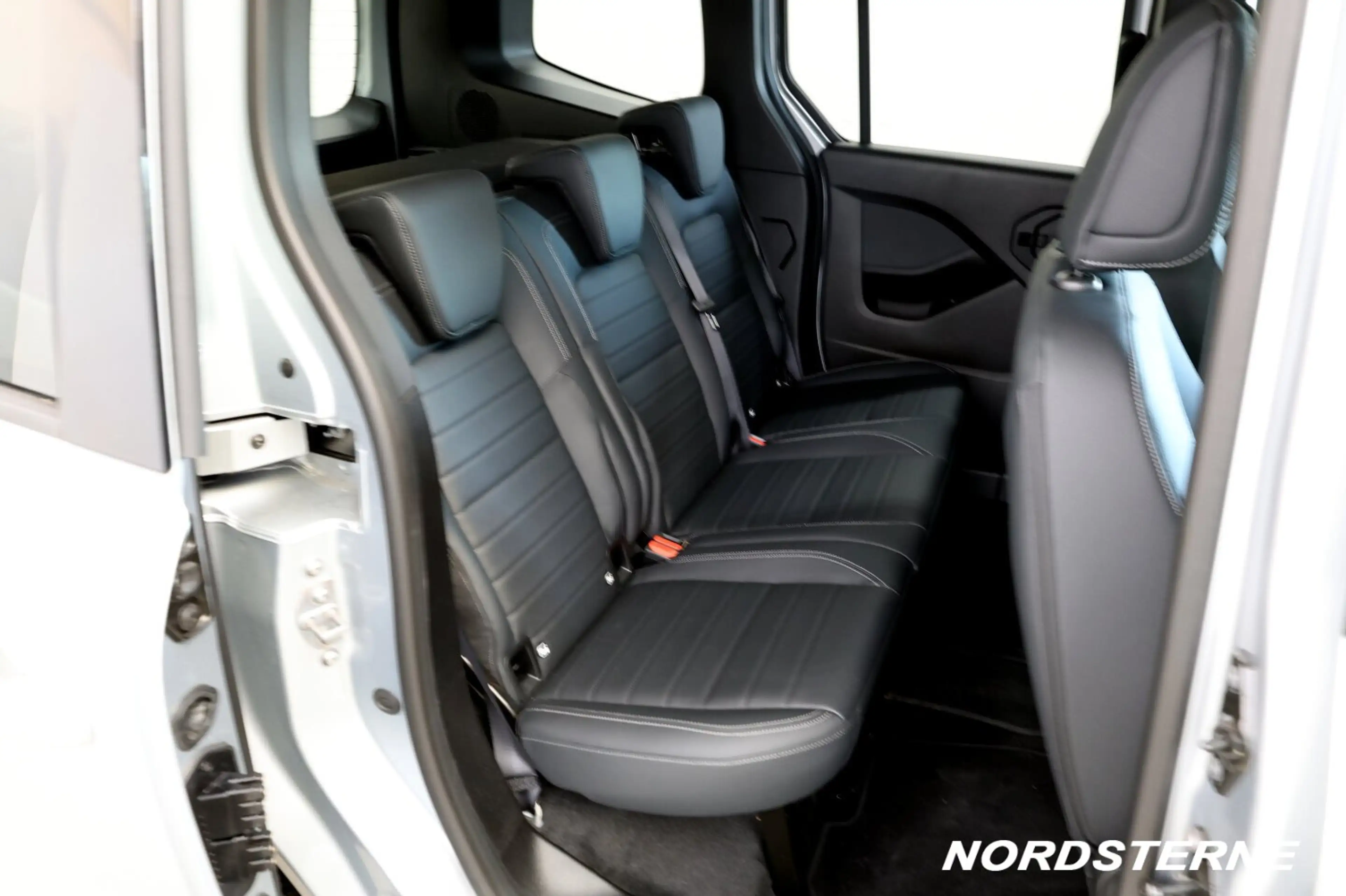 Mercedes-Benz T-Class T 180 PROGRESSIVE +MBUX+NAVI+KAMERA+SHZ — photo 5