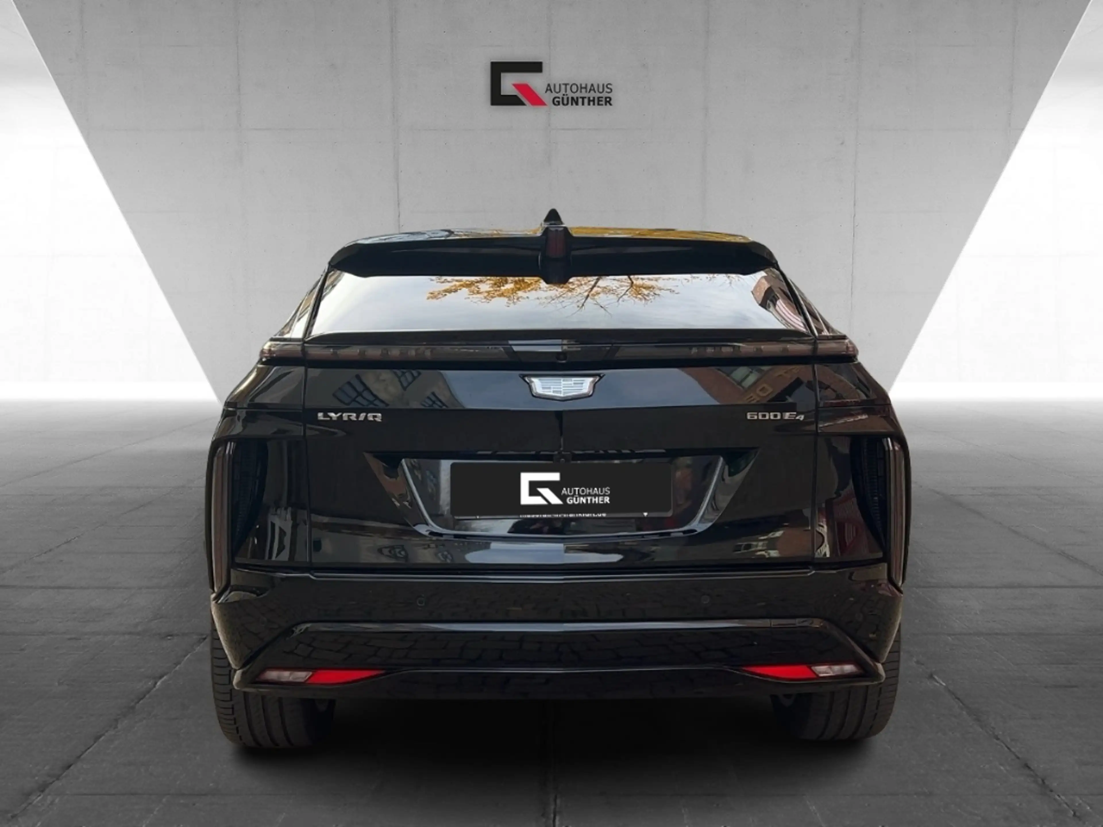 Cadillac Lyriq Sport EV Vollausstattung Panorama, AWD — photo 3
