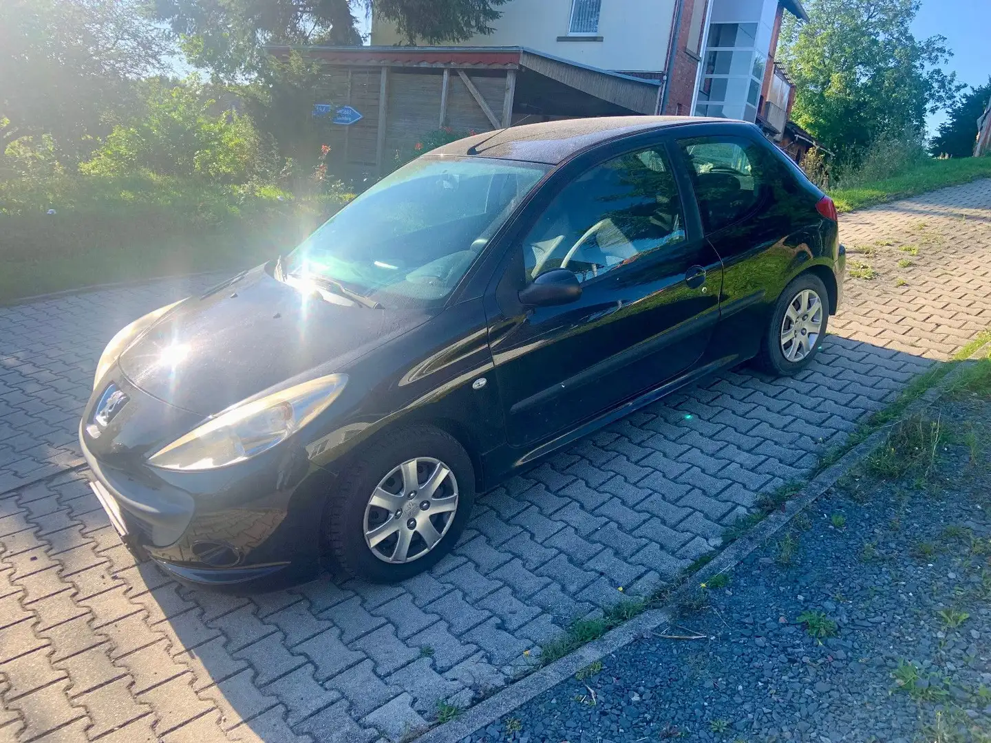 Peugeot 206 + / TÜV 01/27 Schwarz - 1