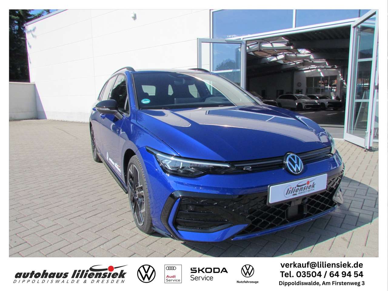 Volkswagen Golf — Volkswagen Golf 8 Variant 2.0 TSI 4M R-Line ACC/NAVI/KAMERA