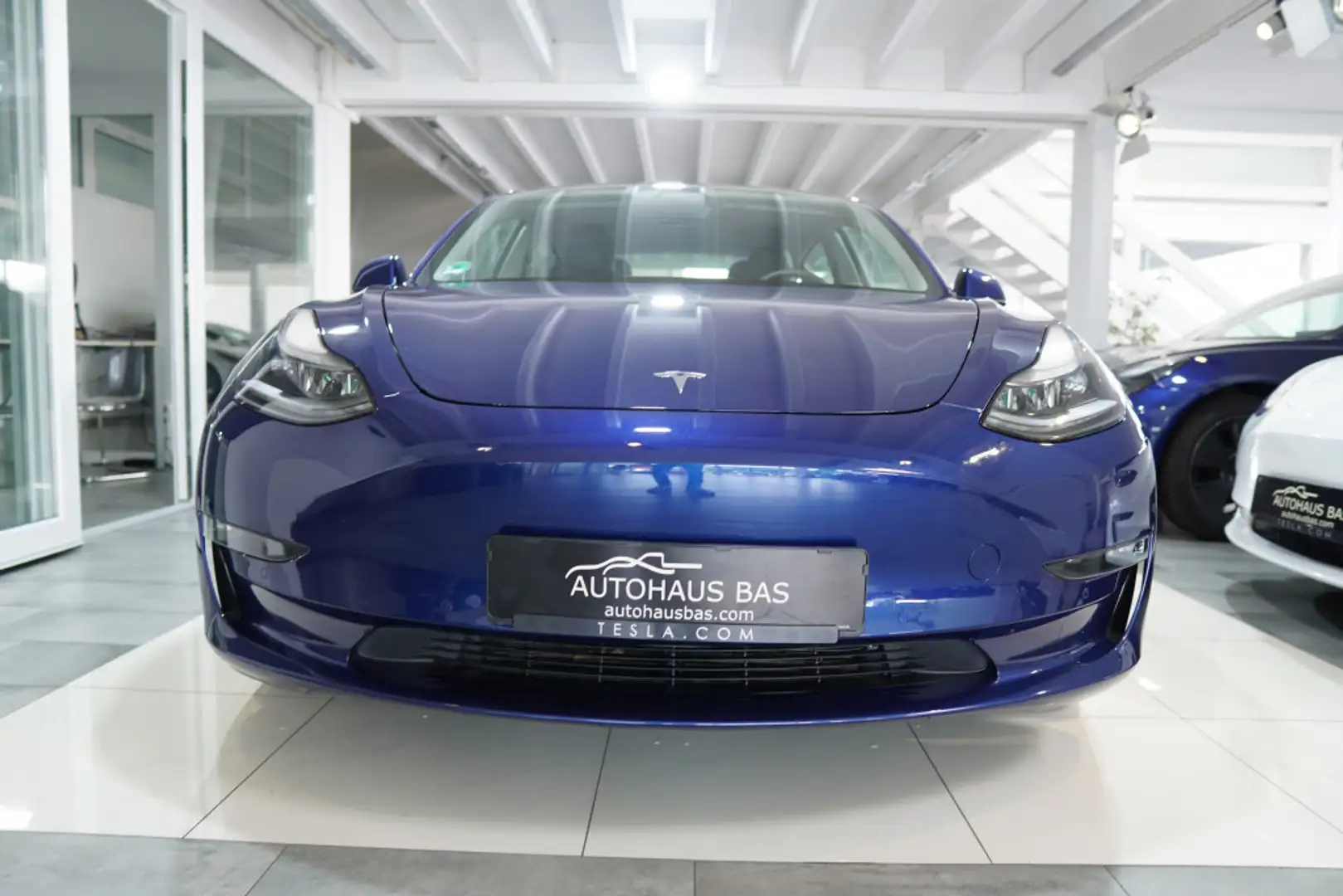 Tesla Model 3 Performance *Matrix-LED* Blauw - 2