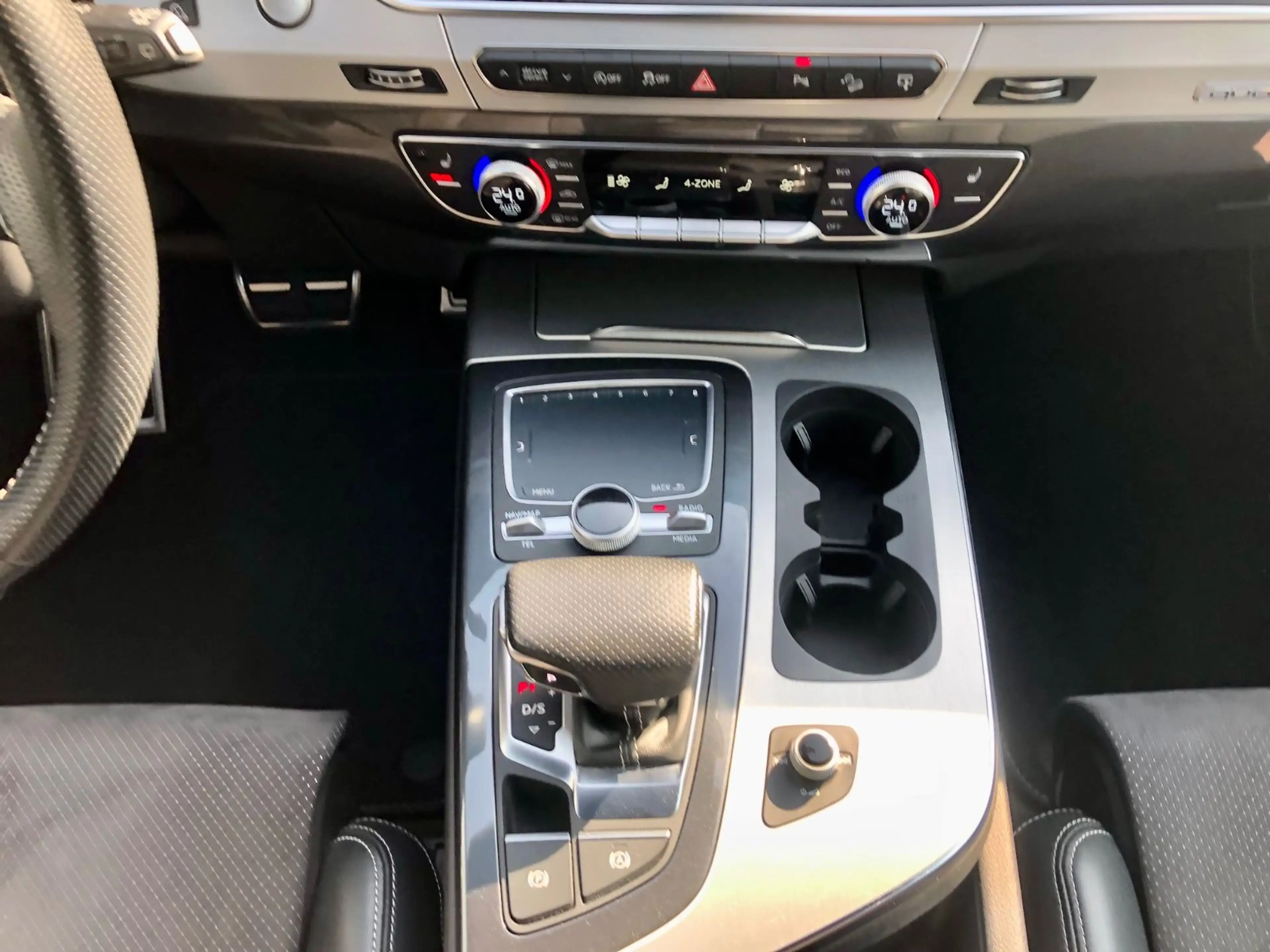 Audi Q7 3.0 TDI quattro/S line/Bose/ACC/DAB 22"Zoll — photo 13