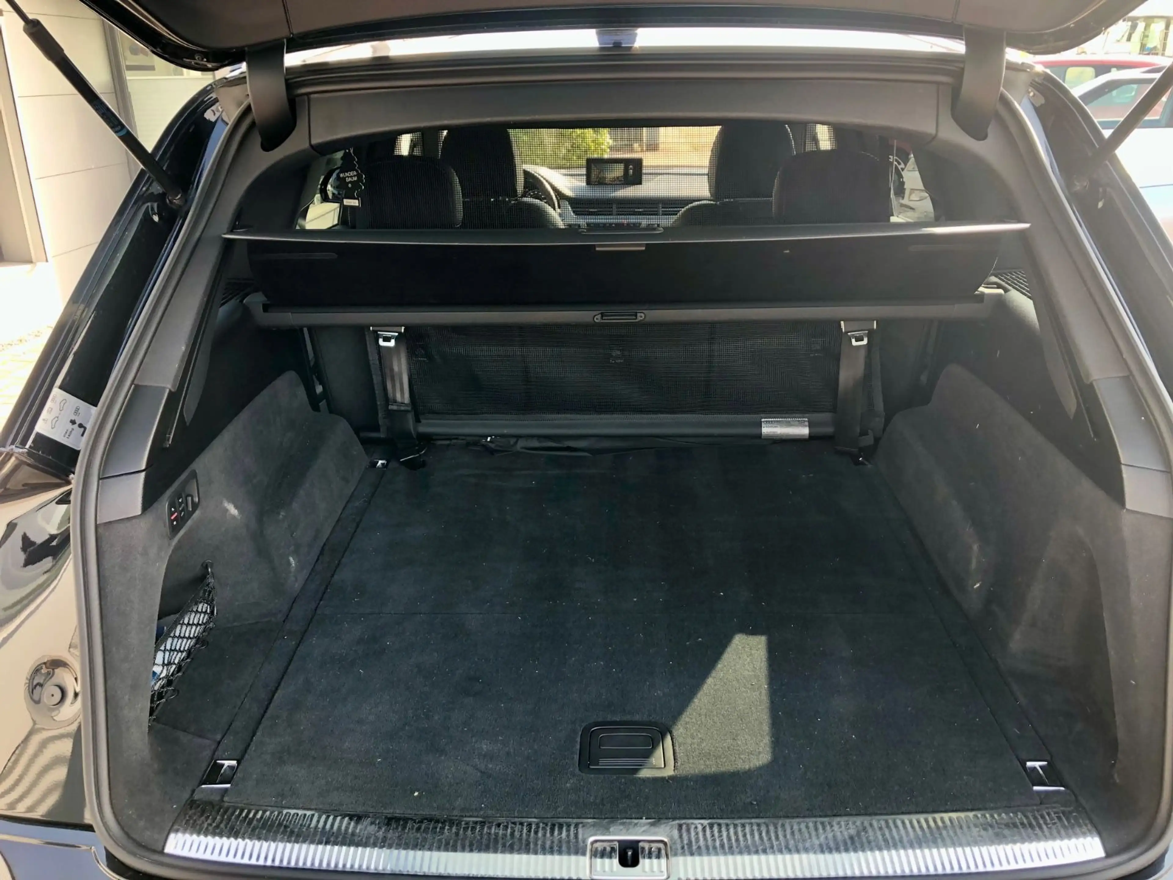 Audi Q7 3.0 TDI quattro/S line/Bose/ACC/DAB 22"Zoll — photo 6