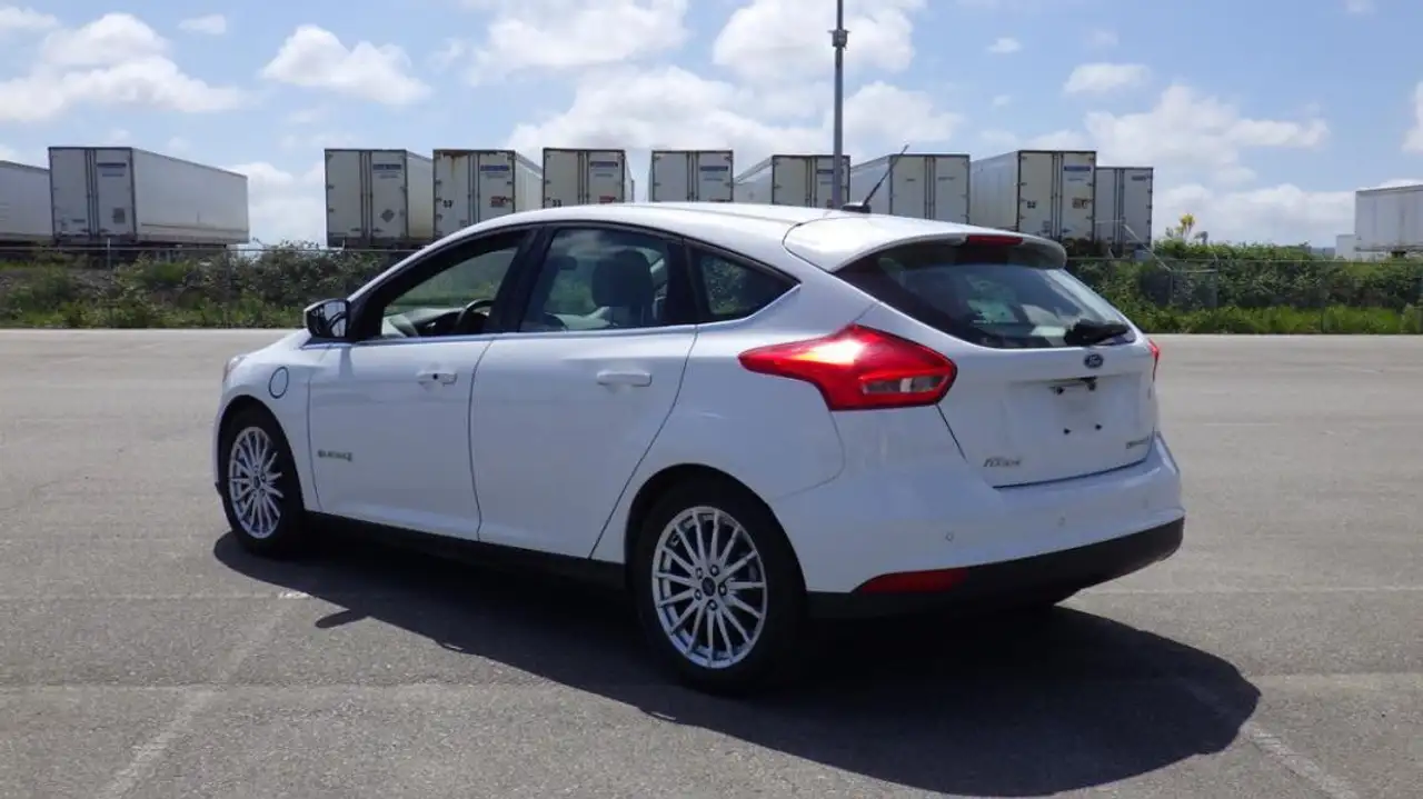 Ford Focus Electric photo Ford Focus Electric