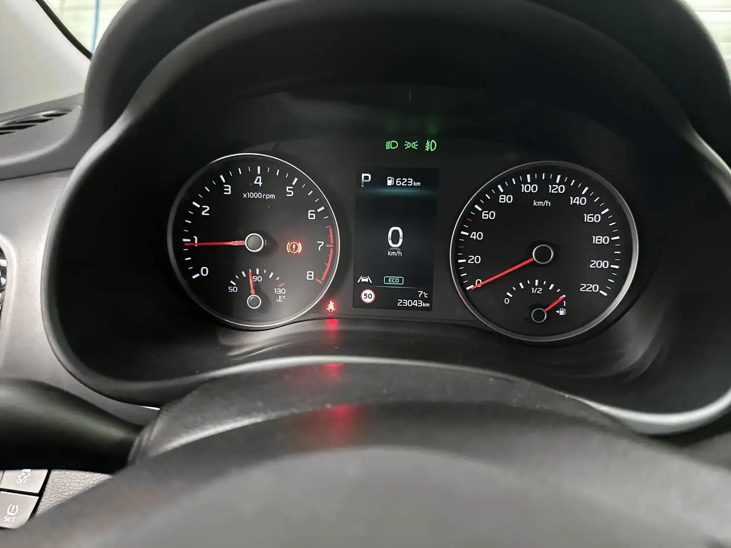Kia Stonic MY24 Pulse 1.0T ISG DCT Zwart - 2
