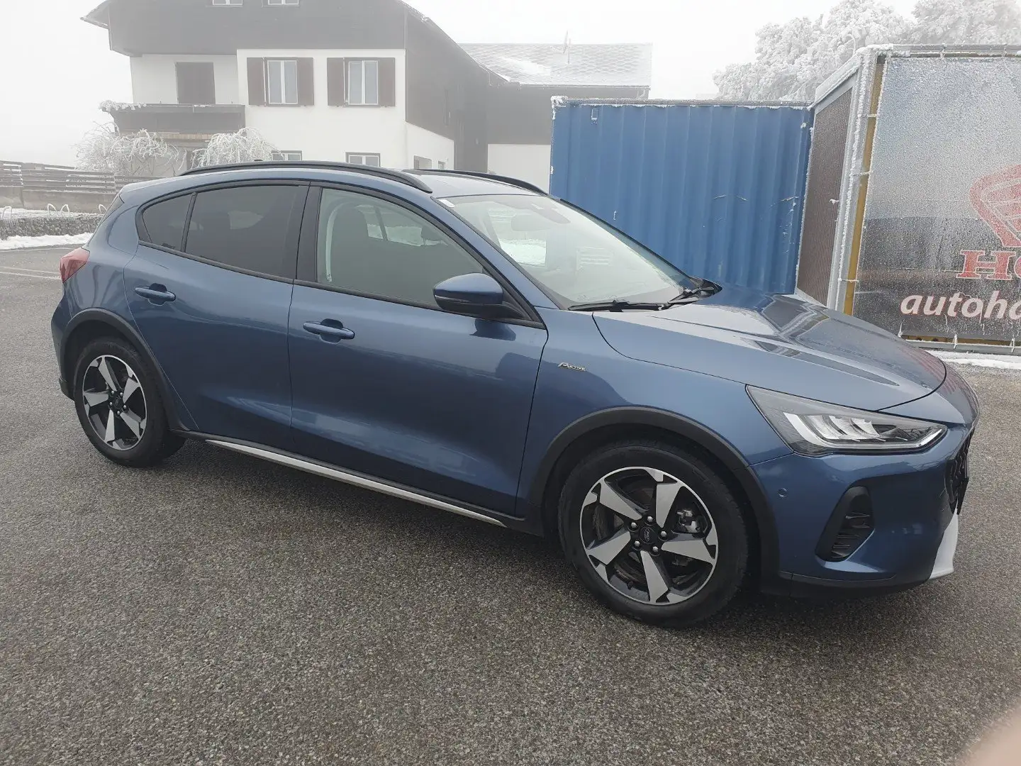 Ford Focus ACTIVE X Blau - 1