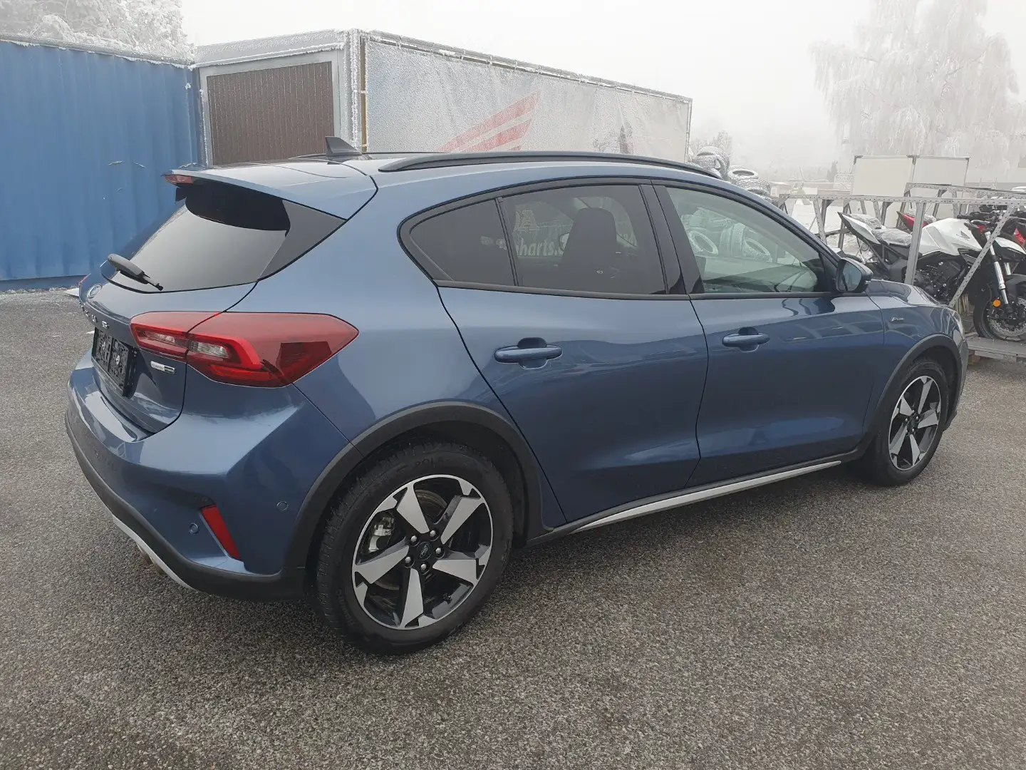 Ford Focus ACTIVE X Blau - 2