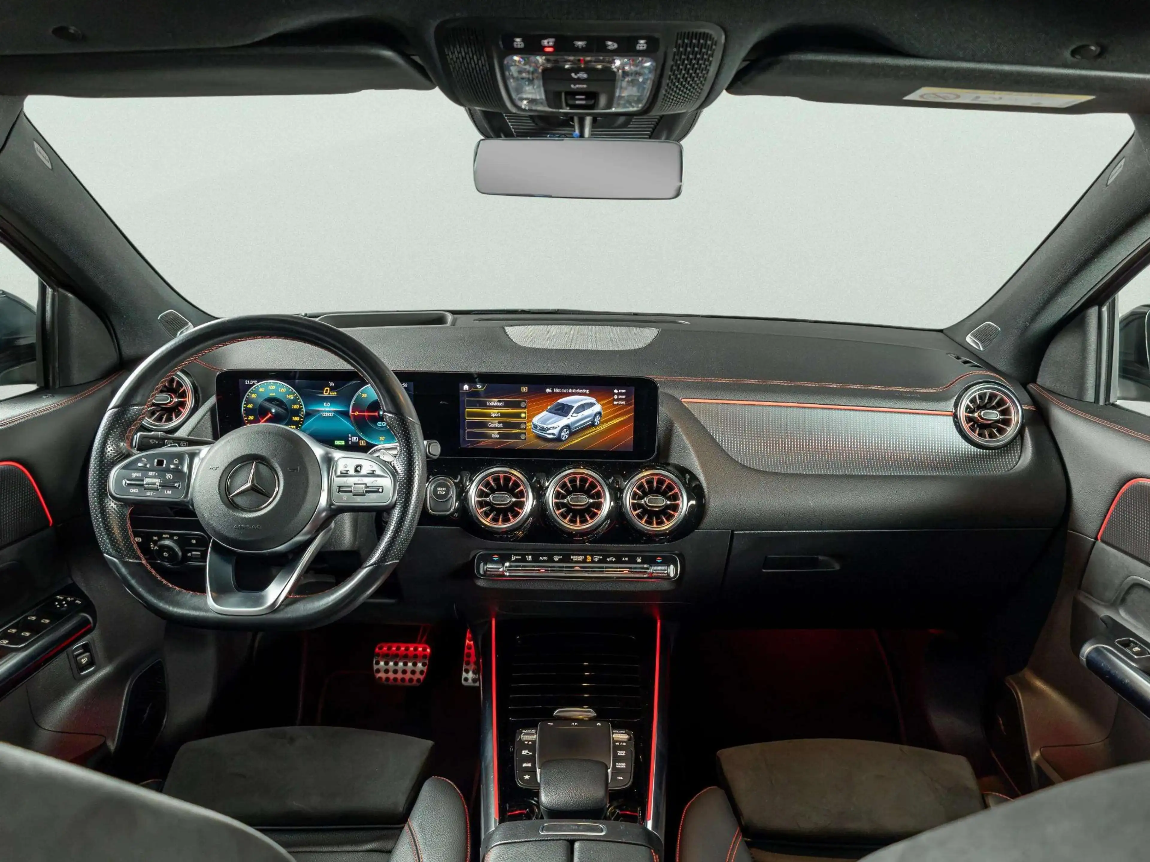 Mercedes-Benz EQA 250 Business Solution AMG 67 kWh | Panorama dak | Trek — photo 3