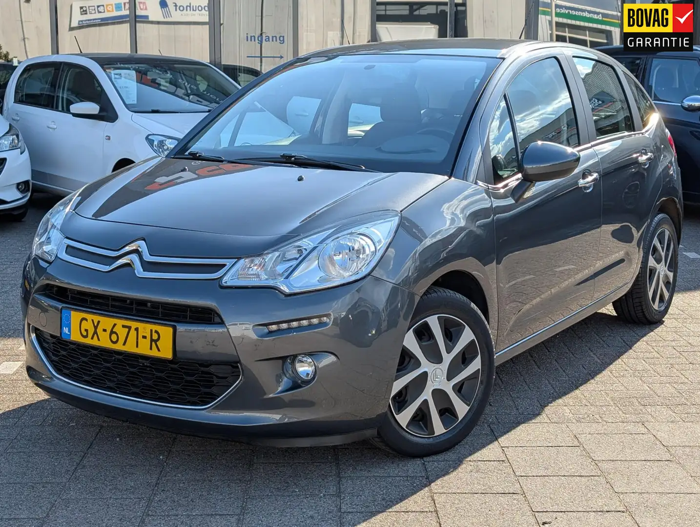 Citroen C3 1.2 PureTech Collection Grau - 1